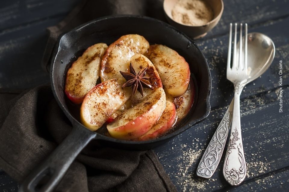 Pommes caramélisées au confit de vin de Théüs.